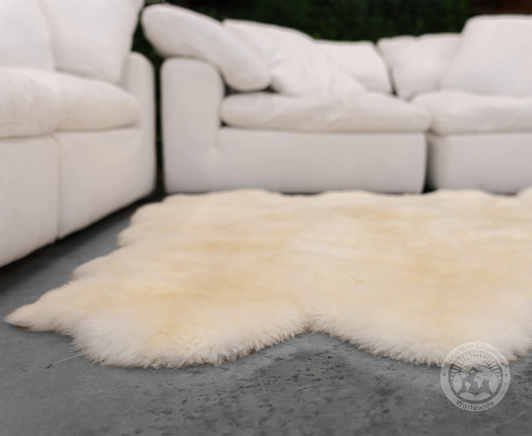 Sheepskin Rug - Natural White - 6x6'